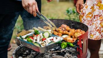 fleisch hat keine poren: ernährungsforscher erklärt, was viele menschen beim grillen falsch machen