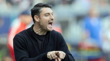 Mist Gift, Lügen! Eintracht-Frankfurt-Trainer Riera hält denkwürdige Wutrede