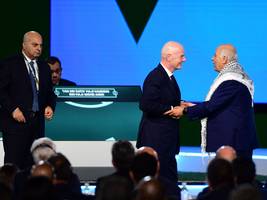 Fifa-Kongress: Ein verweigerter Handschlag stört Infantinos Inszenierung