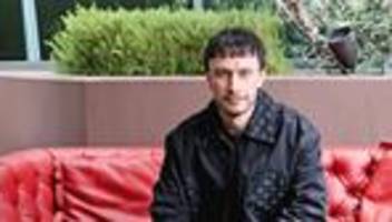 Richard Gadd: Vor diesem Mann will man sich hinter der Couch verstecken