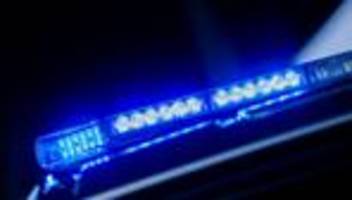 Totschlag: Mann getötet - Verdächtige stellen sich