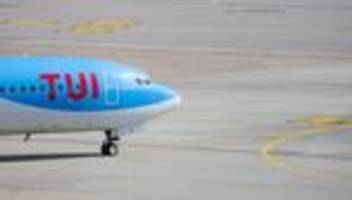 Tourismus: Unfall bei Flugzeugtaufe – Pressevertreter verletzt