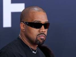 hitler-lied und hakenkreuz-shirt: albanische regierung macht kanye-west-konzert zum prestigeprojekt