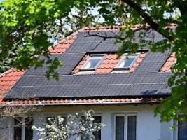 maue bilanz im ersten quartal: nachfrage nach solar-dachanlagen bricht ein