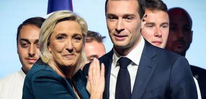 macrons nachfolge: wie die politische mitte in frankreich wahlkampfhilfe für le pen macht