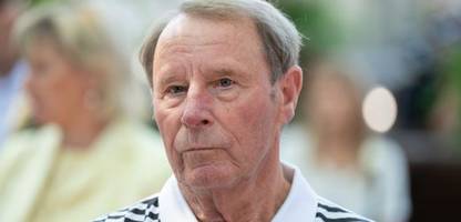 Borussia Mönchengladbach: Berti Vogts verteidigt Bonhof nach Fan-Kritik