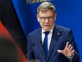 Telefonat mit Araghtschi: Wadephul zu Irans Außenminister: Ihr müsst vollständig auf Atomwaffen verzichten