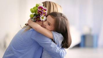 Sinnlos und rückständig: Können wir den Muttertag nicht endlich abschaffen?