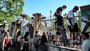 der 1. mai in berlin: „lasst die jugend spaß haben, wir waren alle mal jung.“
