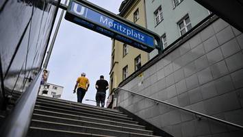 Polizei-Einsatz am Moritzplatz: Straßenmusiker ruft während Festnahme um Hilfe