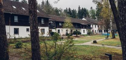 Pflege: Heftige Vorwürfe gegen Heimbetreiber – 15 Minuten gepflegt, 65 Minuten berechnet