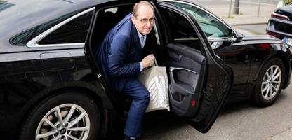 Alexander Dobrindt will Grenzkontrollen trotz gesunkener Migrationszahlen fortsetzen