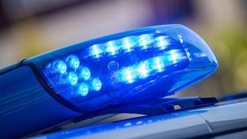 Auto rast in Leipziger Innenstadt – Berichte über Tote und Verletzte