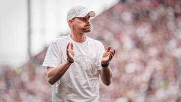 blessin-rauswurf wäre falsch: wieso st. pauli jetzt am trainer festhalten muss