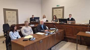Dramatischer Notruf: Hamburger mit Messer fast tödlich verletzt