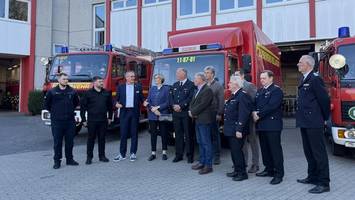 feuerwehren im kreis pinneberg spenden der ukraine ausgemusterte fahrzeuge