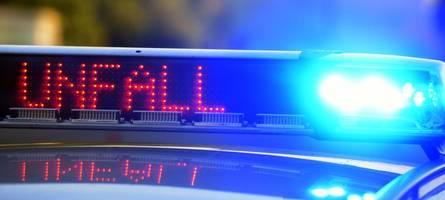 B16 nach schwerem Unfall komplett gesperrt