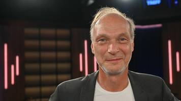 Nach großer Sorge: Tatort-Star Martin Brambach meldet sich bei seinen Fans