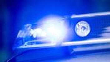 oberfranken: tragschrauber beschädigt wohnmobil nach landung auf straße
