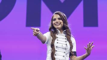 Rap- und TikTok-Star mit 15 Jahren: Wie ZAH1DE als Teenagerin erfolgreich wurde