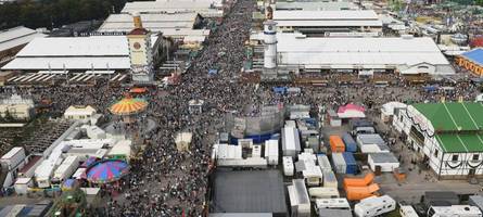 Zoff unter Wiesn-Wirten: Werden die Zelte künftig EU-weit ausgeschrieben?