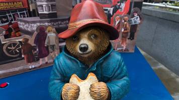 bitte passt auf paddington auf: vermisste bären-statue bekommt in england polizeieskorte