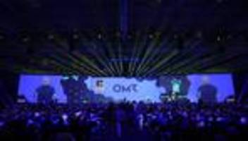 branchentreff der digitalszene: heidi klum und tom brady kommen zum omr-festival