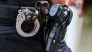 Kriminalität: Hund beißt Polizist und wird erschossen