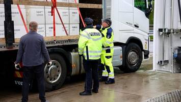 Polizei kontrolliert Schwerlastverkehr auf der A7 – mit erschreckender Bilanz
