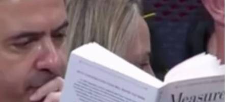 lesen bildet! oder lenkt zumindest ab.