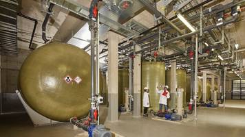 deutsche forscher starten die größte flüssigbatterie europas