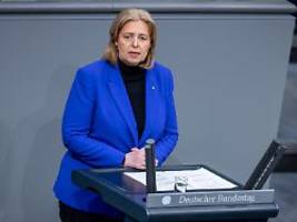 Missbrauch des Sozialstaats: Kritik an Bas wegen weltfremder Aussage über Einwanderung