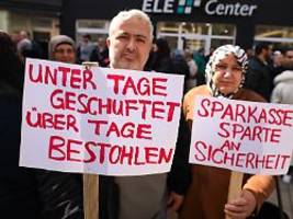 Schock verfliegt, Schmerz bleibt: Gelsenkirchen findet nach Sparkassen-Raub keine Ruhe