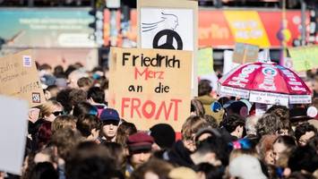 Bündnis „Schulstreik“ ruft für Freitag zu Protest gegen Wehrpflicht in Berlin auf