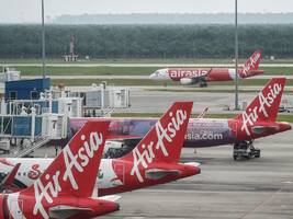 luftfahrt: air asia bestellt 150 airbus-jets