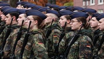 wehrdienst: viele junge männer boykottieren fragebogen – die bundeswehr reagiert