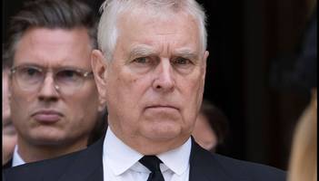 Festnahme wegen Waffenbesitz: Ex-Prinz Andrew beim Gassigehen von Mann bedroht