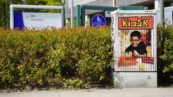 Vandalismus an Othmarschener Schule: Unbekannte zerstören Kunst von Schülern