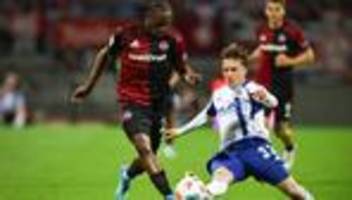 2. Fußball-Bundesliga: Große Fan-Party: Nürnberg besiegt Schalker Aufsteiger