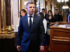 Ende der Ära Orban: Ungarns Parlament wählt Magyar zum Ministerpräsidenten