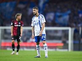 nach ibiza-ausflug: zweitliga-meister schalke geht im freundschaftsspiel baden