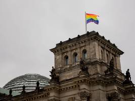 Bundespolitik: Homophober Angriff auf FDP-Politiker und Partner in Berlin