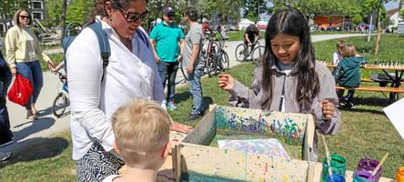 Bunt, fröhlich und voller Überraschungen: So feierten die Augsburger ihren Westpark