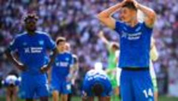 Fußball-Bundesliga: Kapitän hinterfragt Charakter: Drohkulisse für Leverkusen