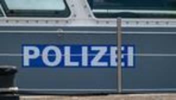 unfälle: sportboot kentert – vater und sohn unterkühlt gerettet