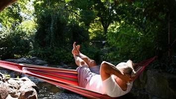 Reise-Trends für den Sommer 2026: Was steckt hinter JOMO, Staycation und Co.?