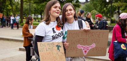 Demonstration von ›100.000 Mütter‹ in Berlin: »In Mutter steckt Mut«
