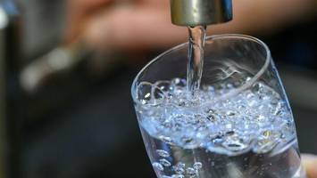 blei, uran, nitrit: so schneidet hamburgs trinkwasser im bundesweiten ranking ab