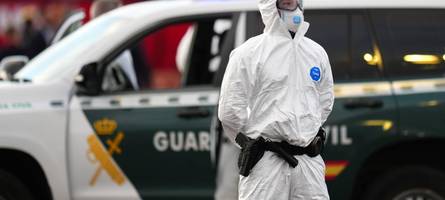 Von Virusausbruch betroffenes Schiff in Teneriffa angekommen