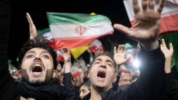 Iran: Superradikale „Paydari-Front” im Regime torpediert Verhandlungen - 7 Abgeordnete stimmen offen gegen Abkommen